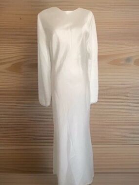 DRESSLOVA WHITE SATIN DRESS